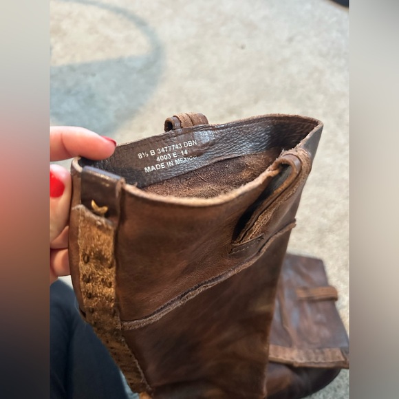 Frye Brown Tall Riding Boot Full Grain Leather Rugged Detail Size 8.5 B - Picture 7 of 7
